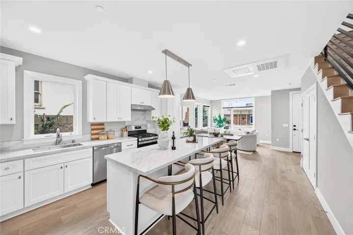 5935 Kauffman Ave. A, Temple City, California 91780