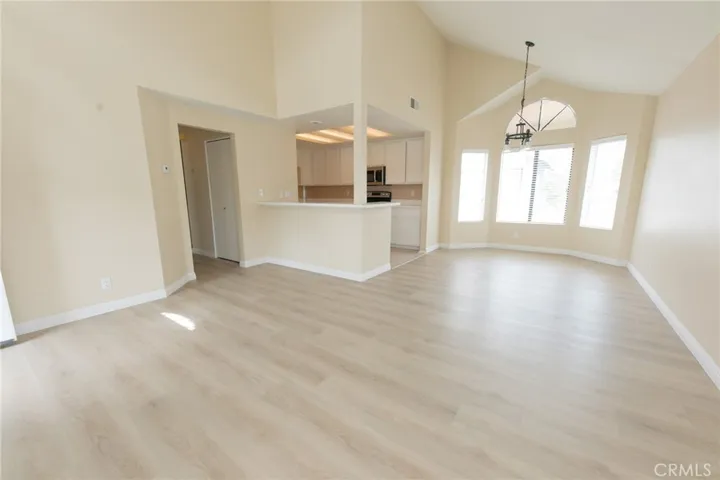 4 Van Buren 313, Irvine, California 92620