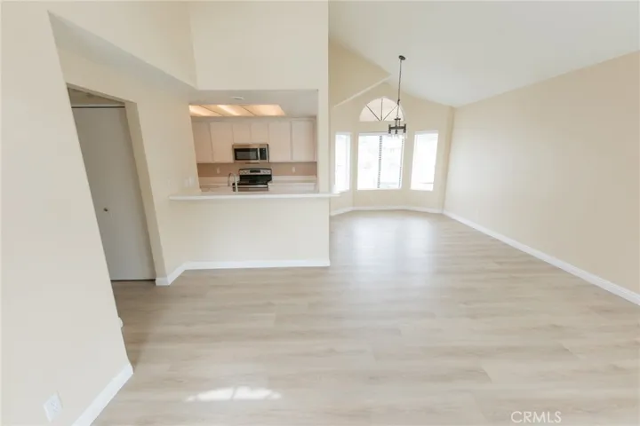 4 Van Buren 313, Irvine, California 92620