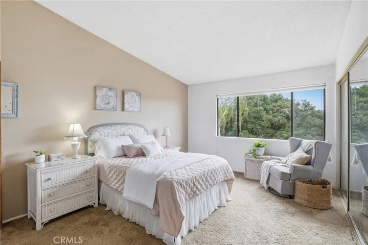 Master Suite Bedroom, Upper Level