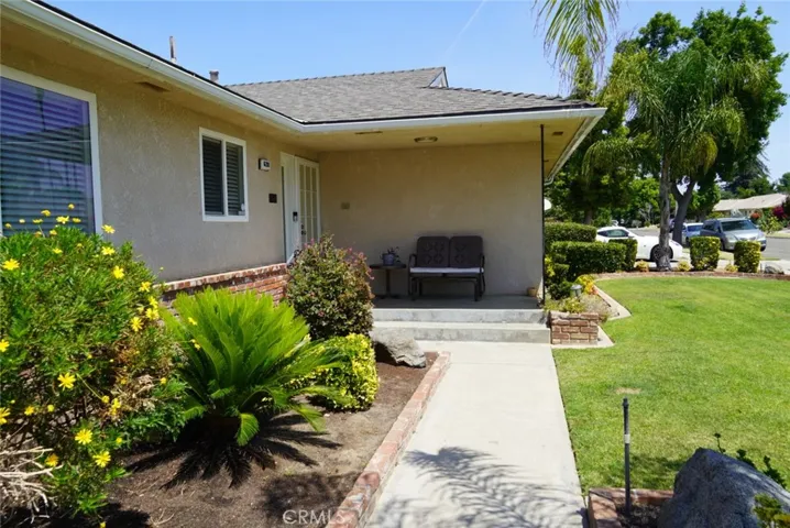 6281 N 9th, Fresno, California 93710
