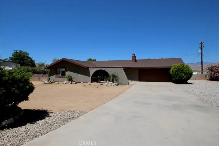 7376 Victoria, Yucca Valley, California 92284