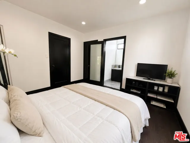 442 S Wetherly Drive, Beverly Hills, California 90211