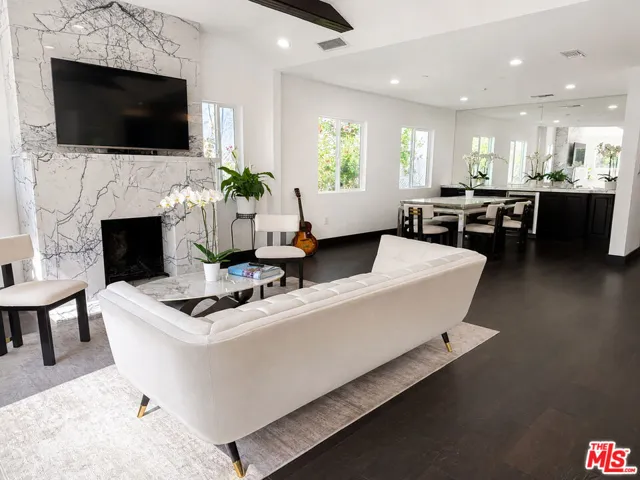 442 S Wetherly Drive, Beverly Hills, California 90211