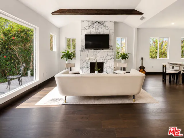 442 S Wetherly Drive, Beverly Hills, California 90211