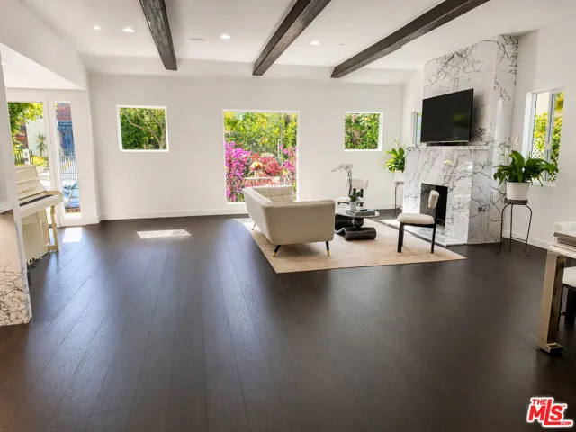 442 S Wetherly Drive, Beverly Hills, California 90211