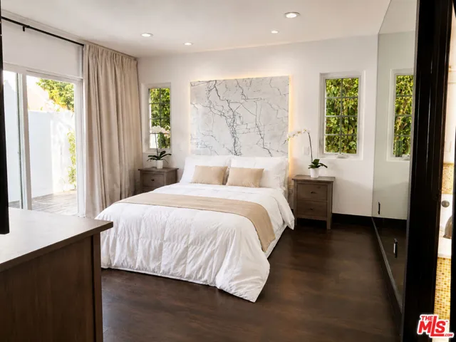 442 S Wetherly Drive, Beverly Hills, California 90211