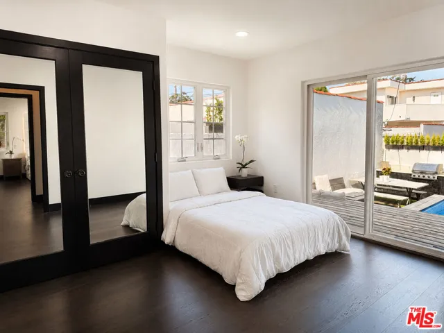 442 S Wetherly Drive, Beverly Hills, California 90211