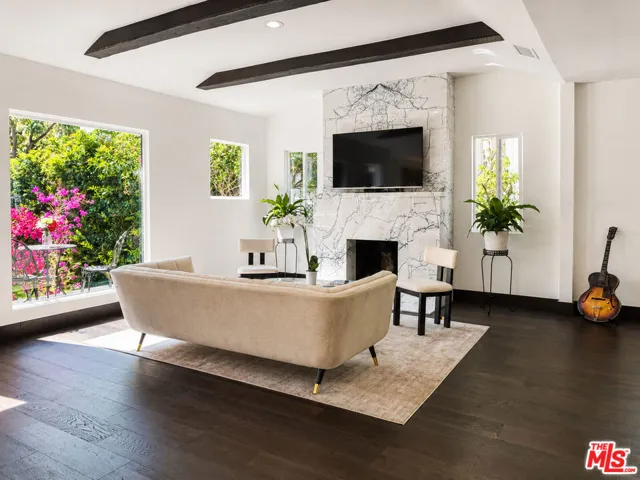 442 S Wetherly Drive, Beverly Hills, California 90211