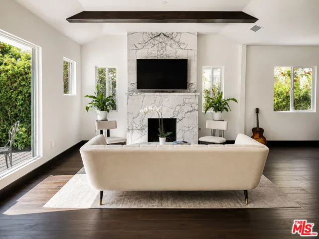 442 S Wetherly Drive, Beverly Hills, California 90211