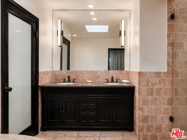 442 S Wetherly Drive, Beverly Hills, California 90211