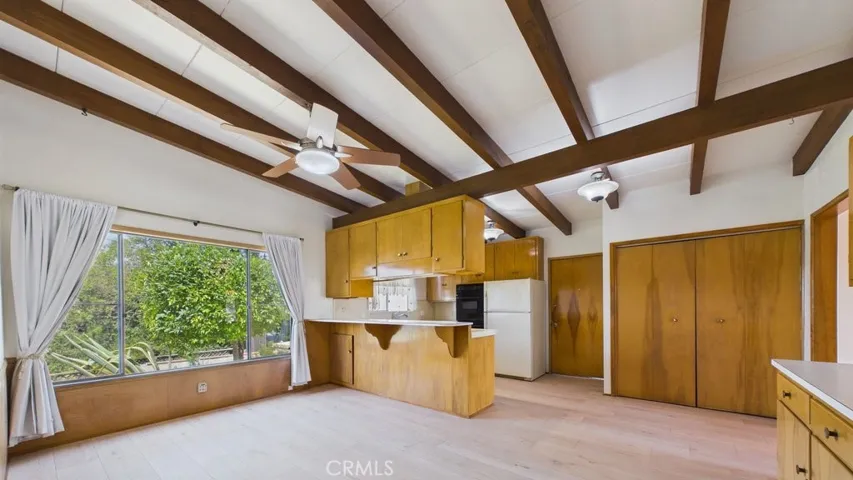 1633 Loma Crest Street, Glendale, California 91205