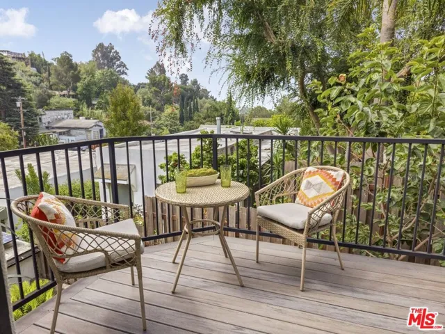 2049 Lake Shore Avenue, Los Angeles, California 90039