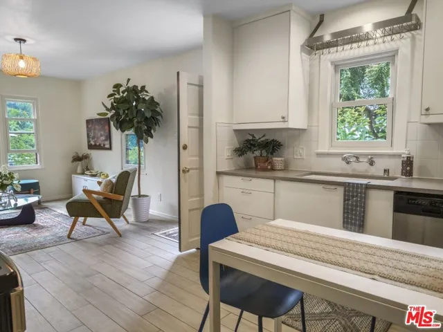 2049 Lake Shore Avenue, Los Angeles, California 90039