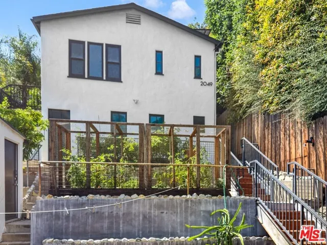 2049 Lake Shore Avenue, Los Angeles, California 90039