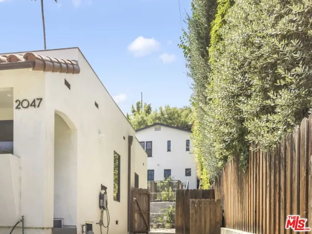 2049 Lake Shore Avenue, Los Angeles, California 90039