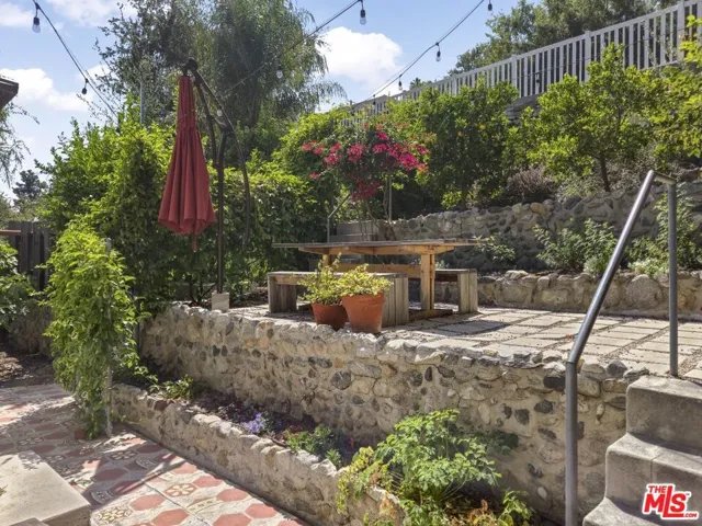 2049 Lake Shore Avenue, Los Angeles, California 90039