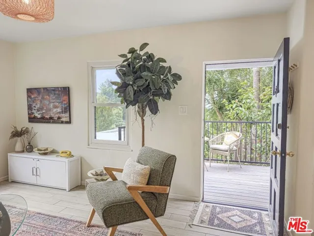 2049 Lake Shore Avenue, Los Angeles, California 90039