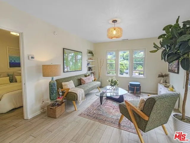 2049 Lake Shore Avenue, Los Angeles, California 90039