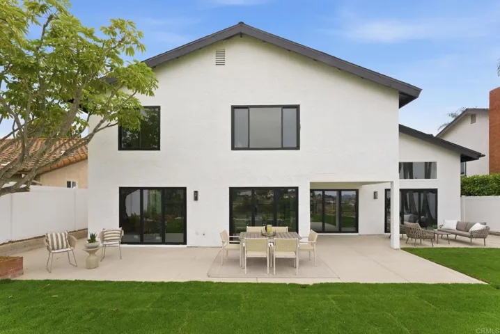 2161 Calle Buena Ventura, Oceanside, California 92056