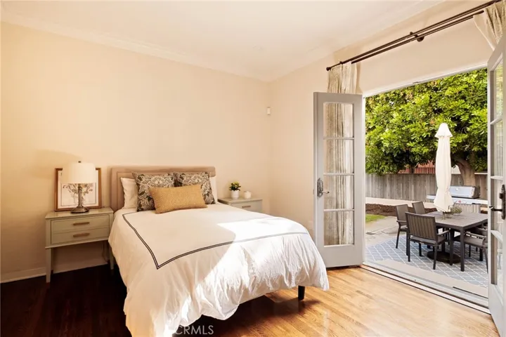 DOWNSTAIRS SUITE 1