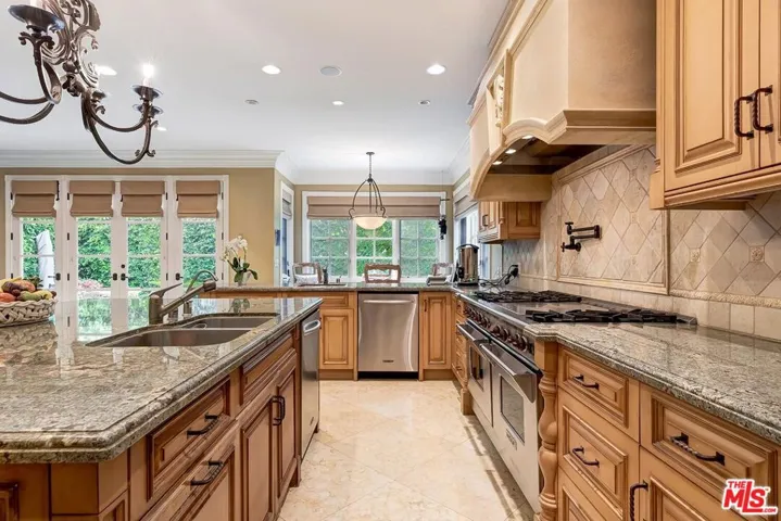 9355 Kirkside Road, Los Angeles, California 90035