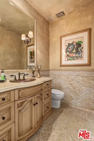 9355 Kirkside Road, Los Angeles, California 90035