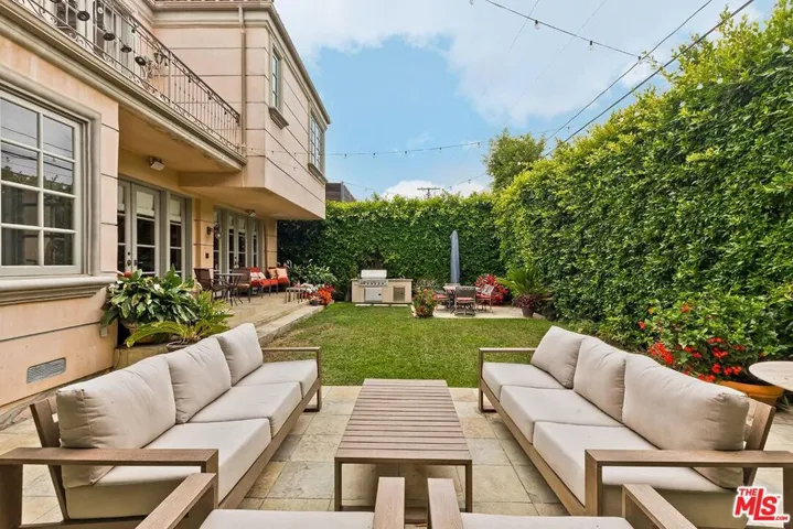 9355 Kirkside Road, Los Angeles, California 90035