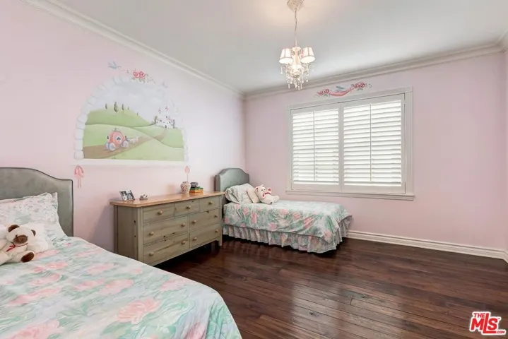 9355 Kirkside Road, Los Angeles, California 90035
