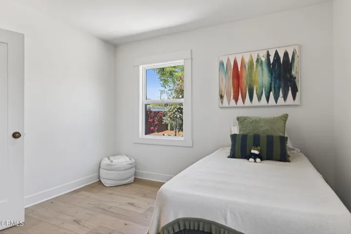 28-web-or-mls-UpmarketMedia-325WMiss-122