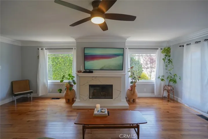 24 Lindero, Long Beach, California 90803