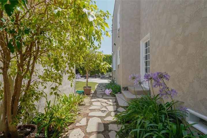 24 Lindero, Long Beach, California 90803