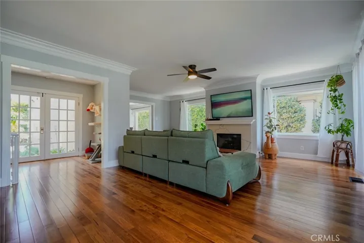 24 Lindero, Long Beach, California 90803