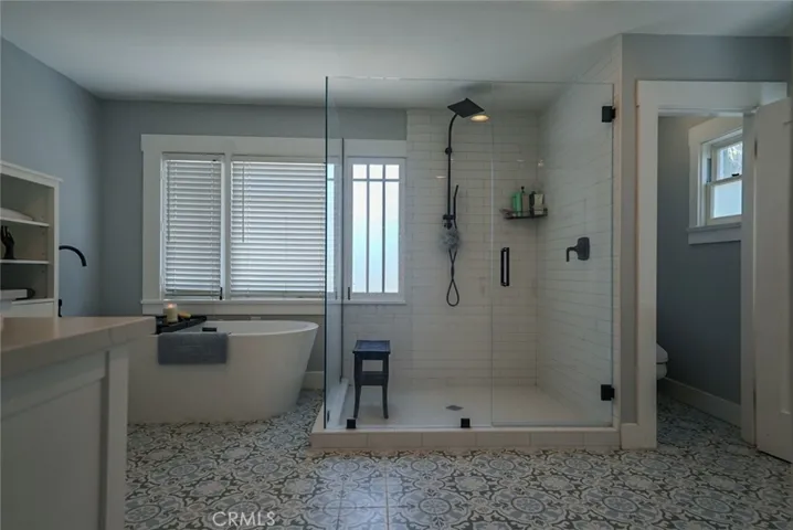 24 Lindero, Long Beach, California 90803
