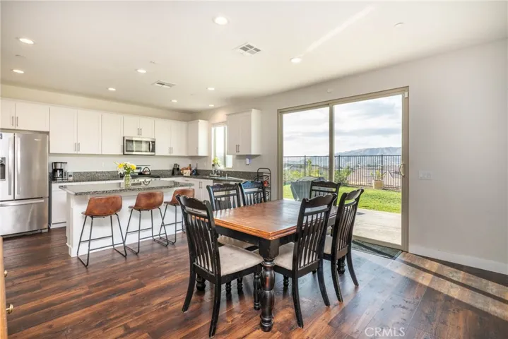 4204 Ladrillo, Lake Elsinore, California 92530