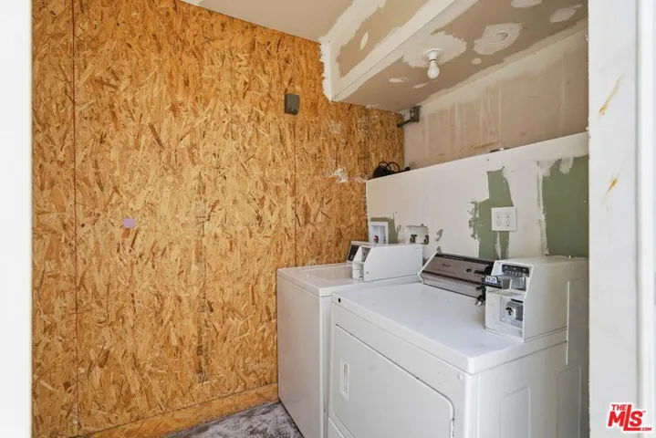 Washer & Dryer Room for Tenant