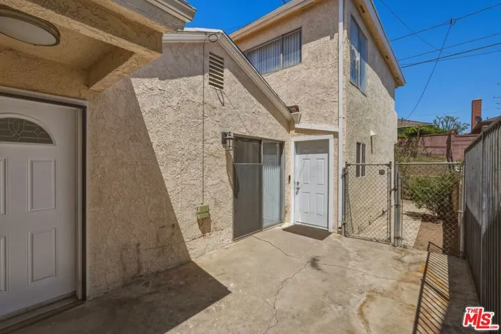 Exterior 5BR and 2 BR Entrance