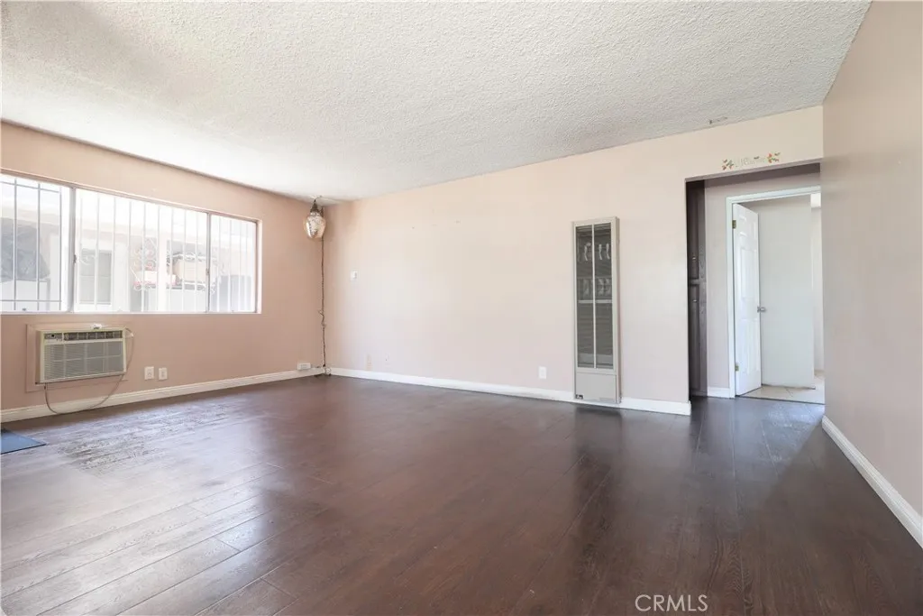 Unit # 481: Living Area
