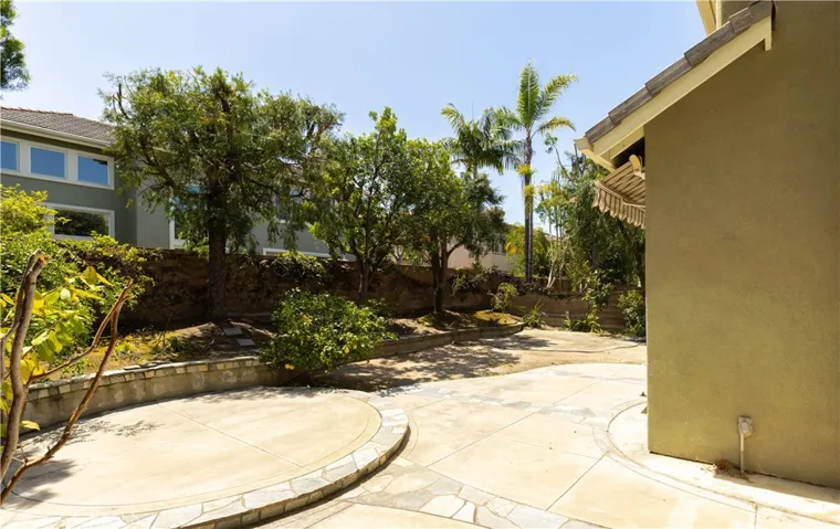 Side yard