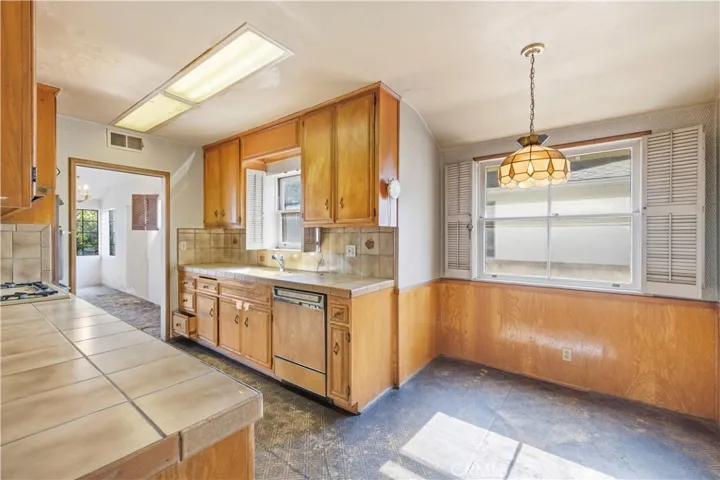 12635 Cumpston Street, Valley Village, California 91607