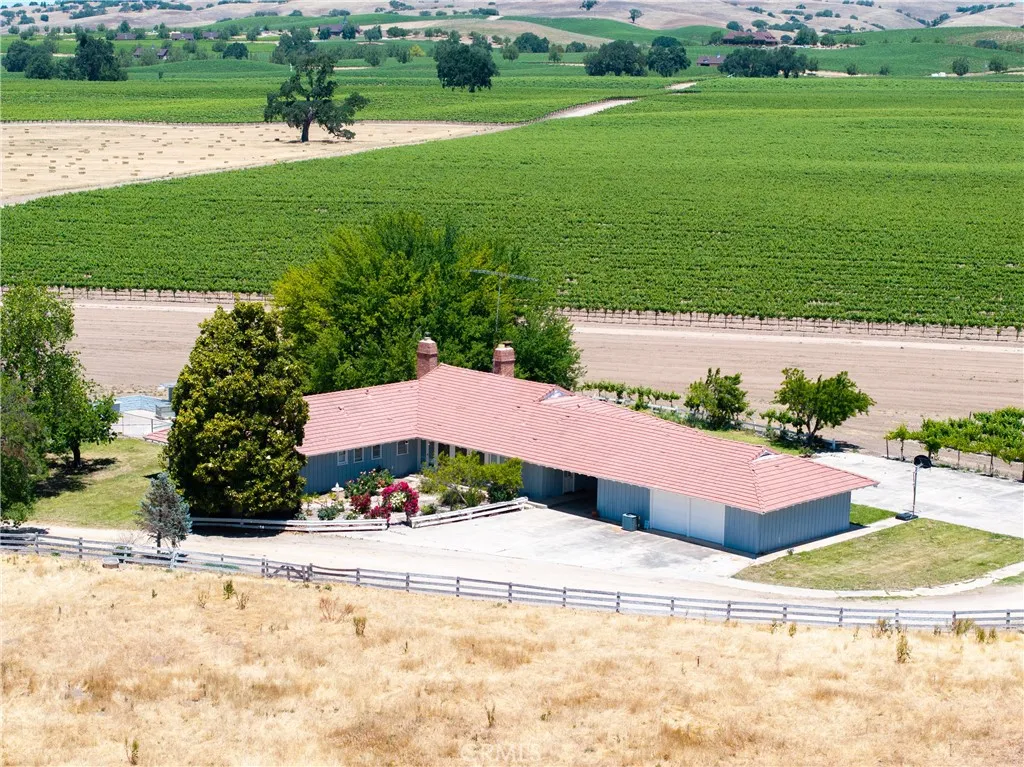 5275 Camp 8 Rd