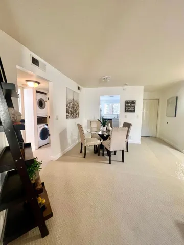 1001 E Evelyn Terrace 132, Sunnyvale, California 94086
