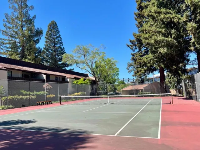 1001 E Evelyn Terrace 132, Sunnyvale, California 94086