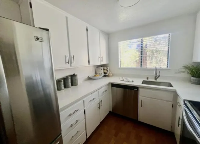 1001 E Evelyn Terrace 132, Sunnyvale, California 94086