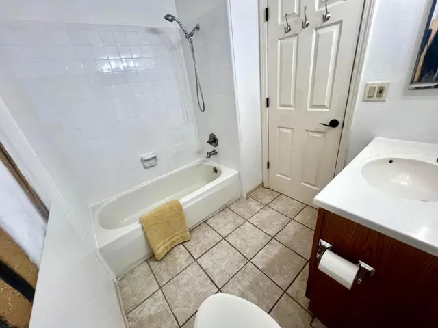 1001 E Evelyn Terrace 132, Sunnyvale, California 94086