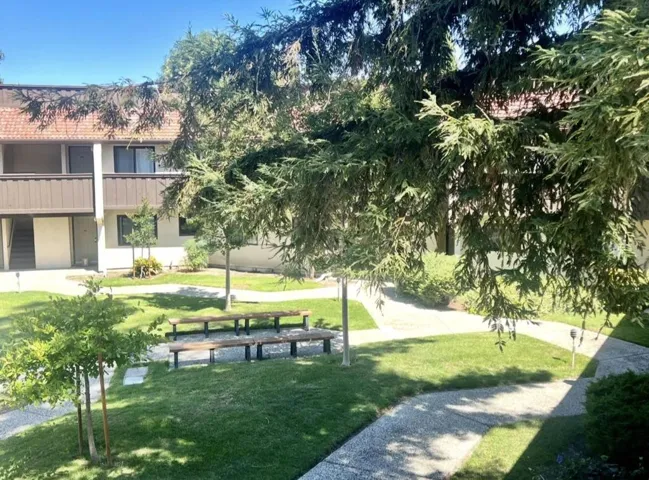 1001 E Evelyn Terrace 132, Sunnyvale, California 94086