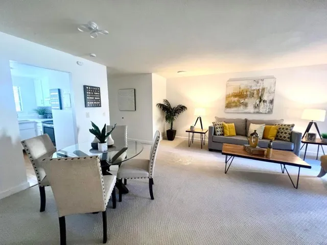 1001 E Evelyn Terrace 132, Sunnyvale, California 94086