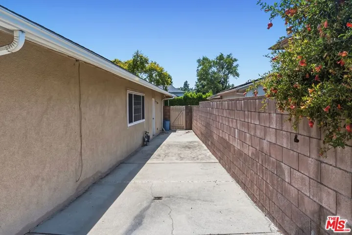 19131 Tulsa Street, Porter Ranch, California 91326