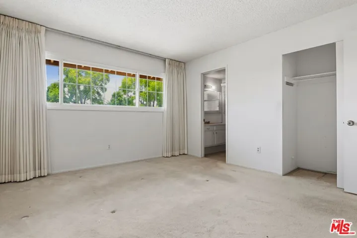 19131 Tulsa Street, Porter Ranch, California 91326