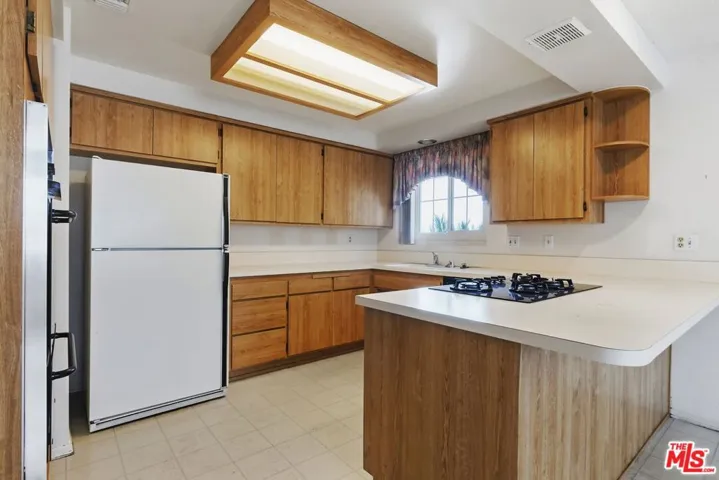19131 Tulsa Street, Porter Ranch, California 91326